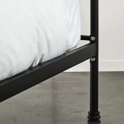 Provincial Home Living Beds + Bedheads></noscript>Alexander Queen Bed