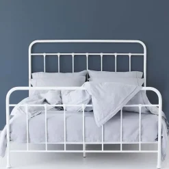 Provincial Home Living Beds + Bedheads></noscript>Alexander Queen Bed