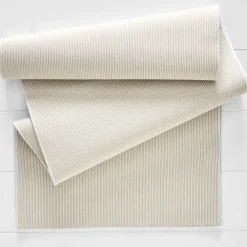 Provincial Home Living Napery>Amour Table Runner