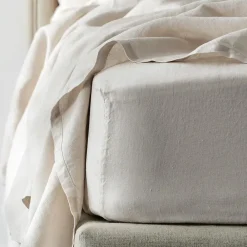 Provincial Home Living Sheets + Pillowcases></noscript>Antwerp Linen Fitted Sheet -