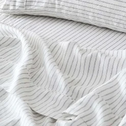 Provincial Home Living Sheets + Pillowcases></noscript>Antwerp Linen Flat Sheet - White & Charcoal