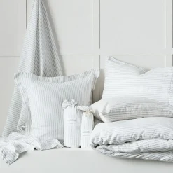 Provincial Home Living Sheets + Pillowcases></noscript>Antwerp Linen Flat Sheet - White & Charcoal