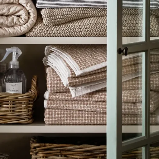 Provincial Home Living Bath Towels>Astrid Bath Towel