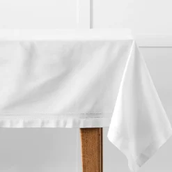 Provincial Home Living Napery>Hayman Tablecloth 150x220