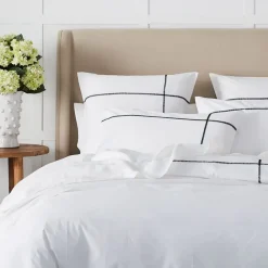 Provincial Home Living Quilt Covers></noscript>Metro Quilt Cover - White & Black