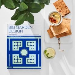 Provincial Home Living Books | Books></noscript>Paul Bangay Big Garden Design