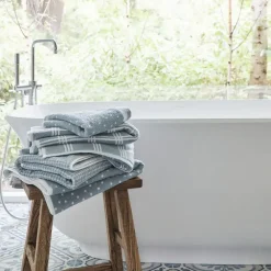 Provincial Home Living Bath Towels>Phoebe Bath Towel