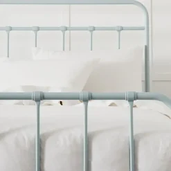 Provincial Home Living Beds + Bedheads></noscript>Quinn Queen Bed