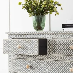 Provincial Home Living Chest Of Drawers></noscript>Richardson Chest