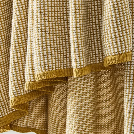 Provincial Home Living Throws | Throws>Sia Throw